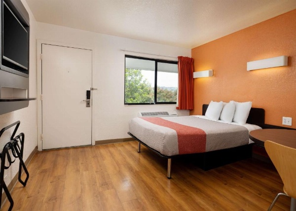 Motel 6-Camarillo, CA image 12